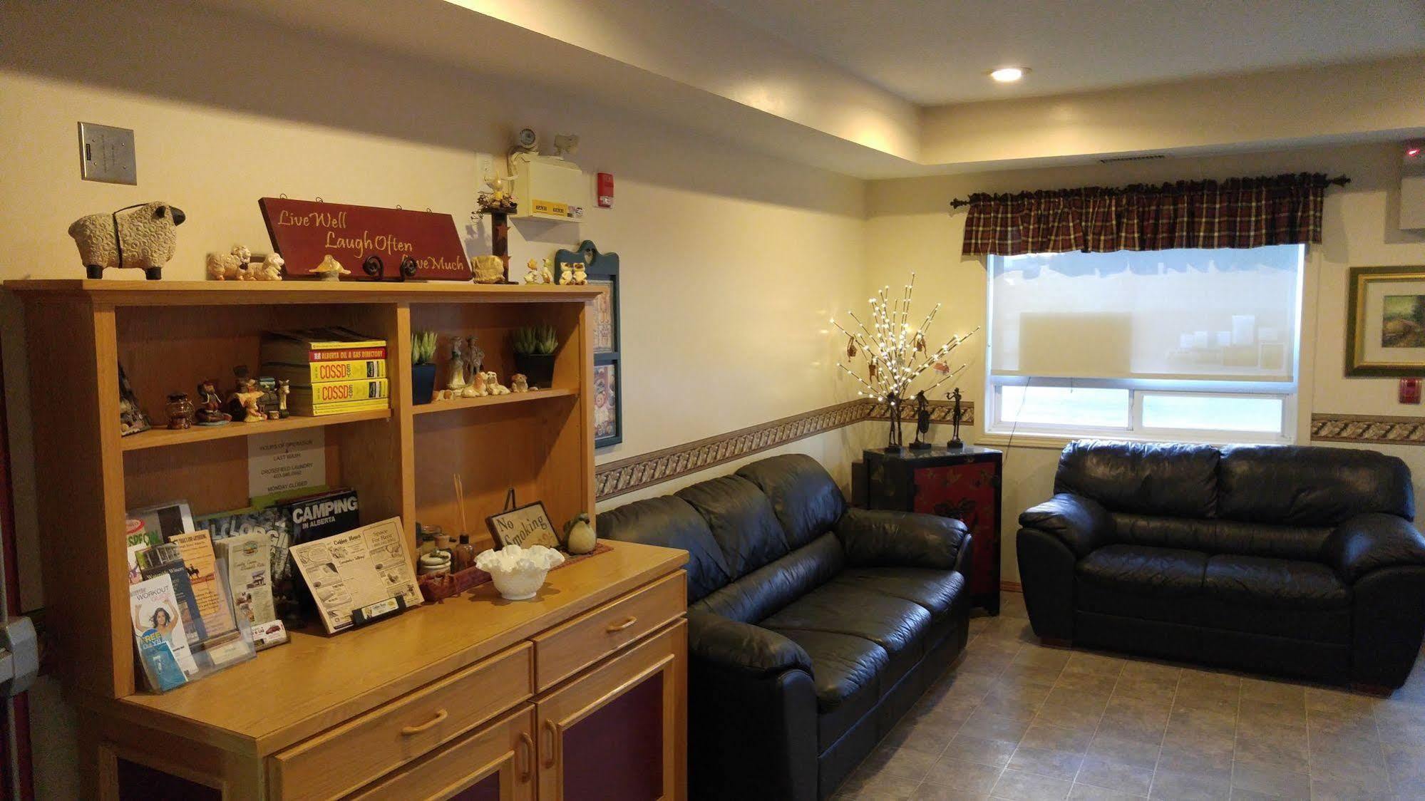 Crossfield Country Inn エクステリア 写真