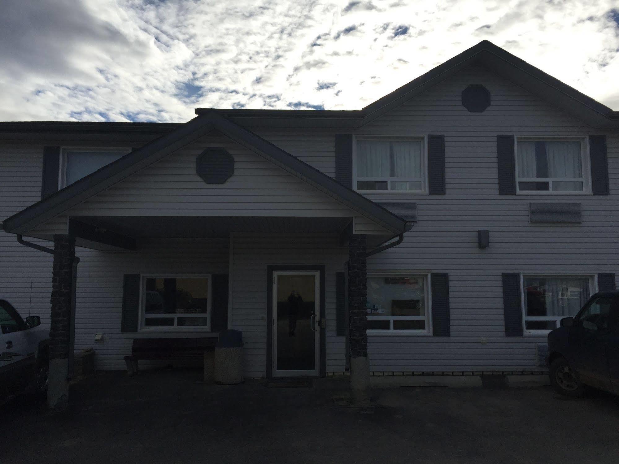 Crossfield Country Inn エクステリア 写真